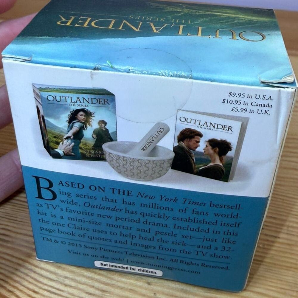 Outlander The Series Mini Mortar & Pestle Set Ceramic Collectible Gift Boxed - Picture 3 of 9